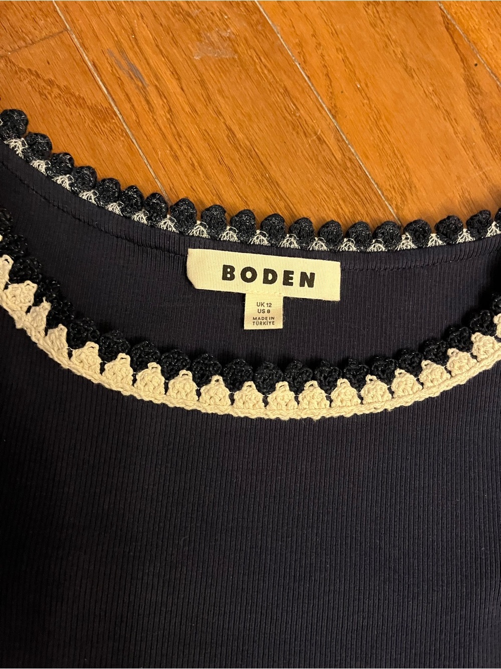 Boden Short Sleeve Navy Top - Picture 2 of 9